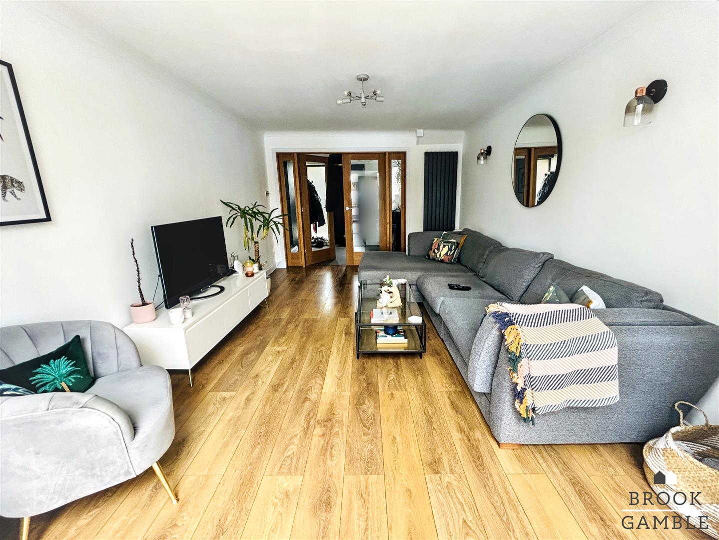 4 Bedroom House - Detached. Northbourne Road in Eastbourne, East Sussex 19